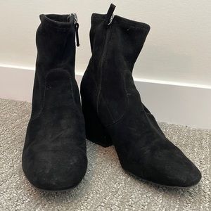 Black Suede Steve Madden Booties (Size 7.5)
